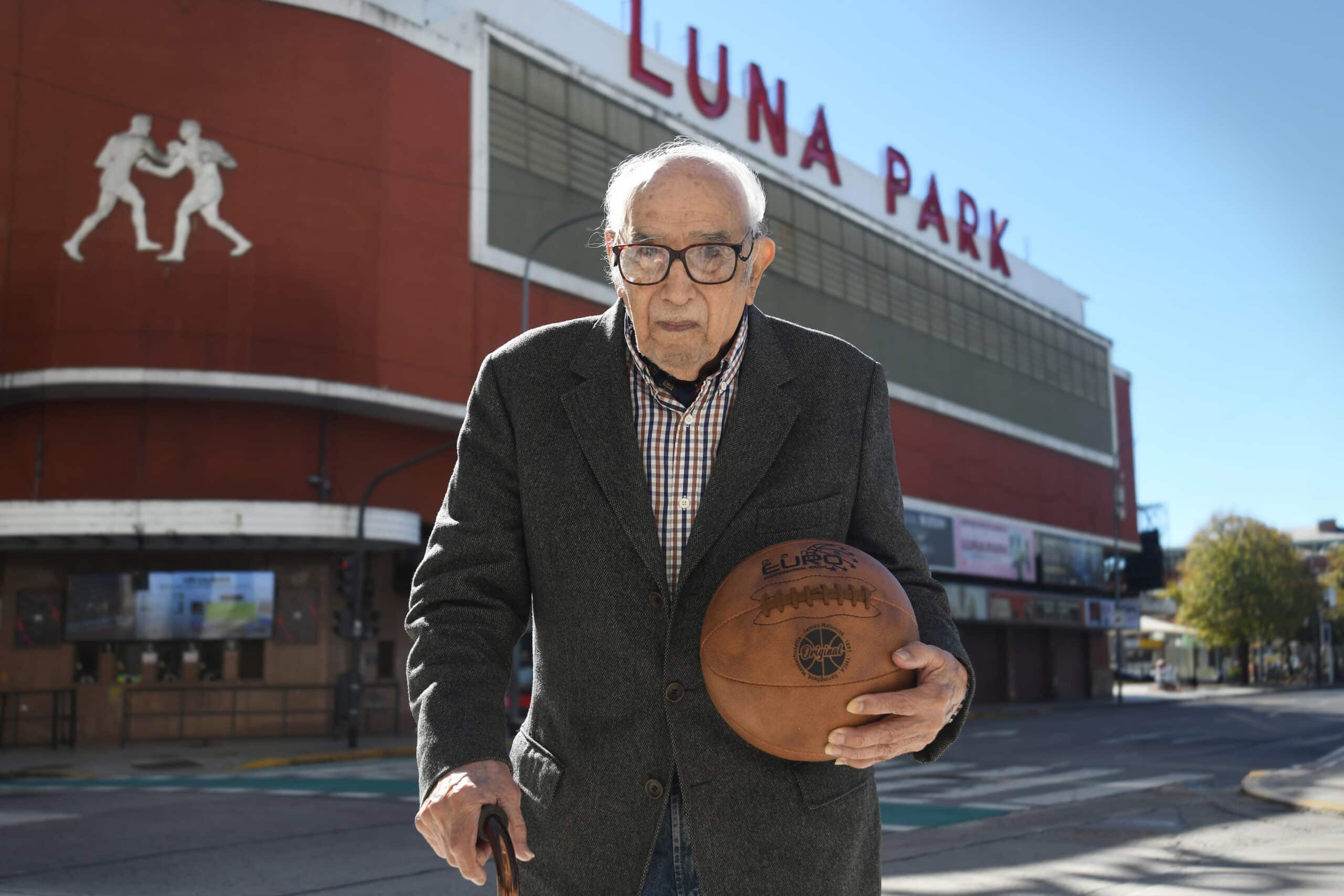 Producción especial: el regreso de un capitán campeón del mundo al Luna Park para sus 99 años