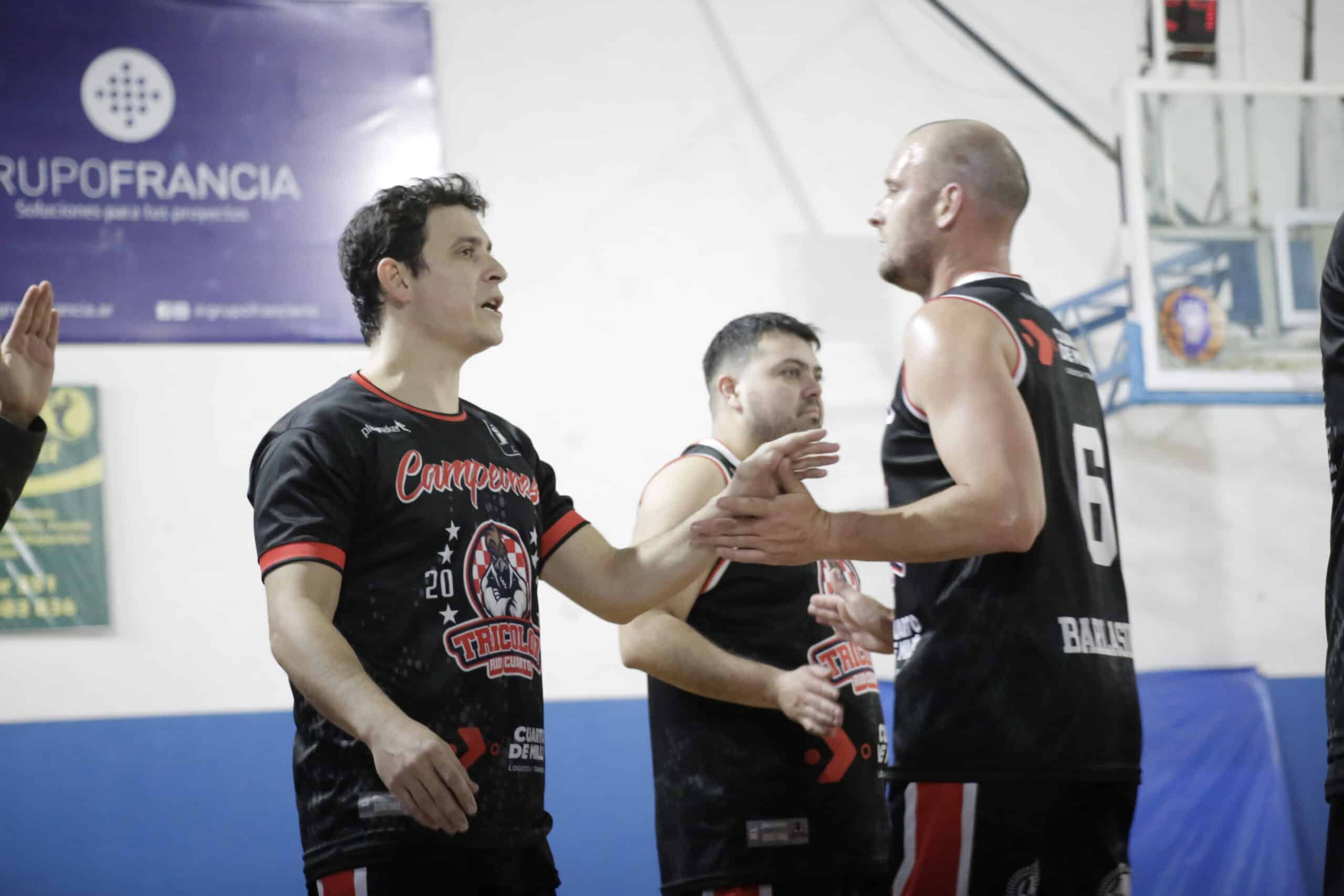 Tricolor busca dar el golpe ante el líder y asegurar su lugar