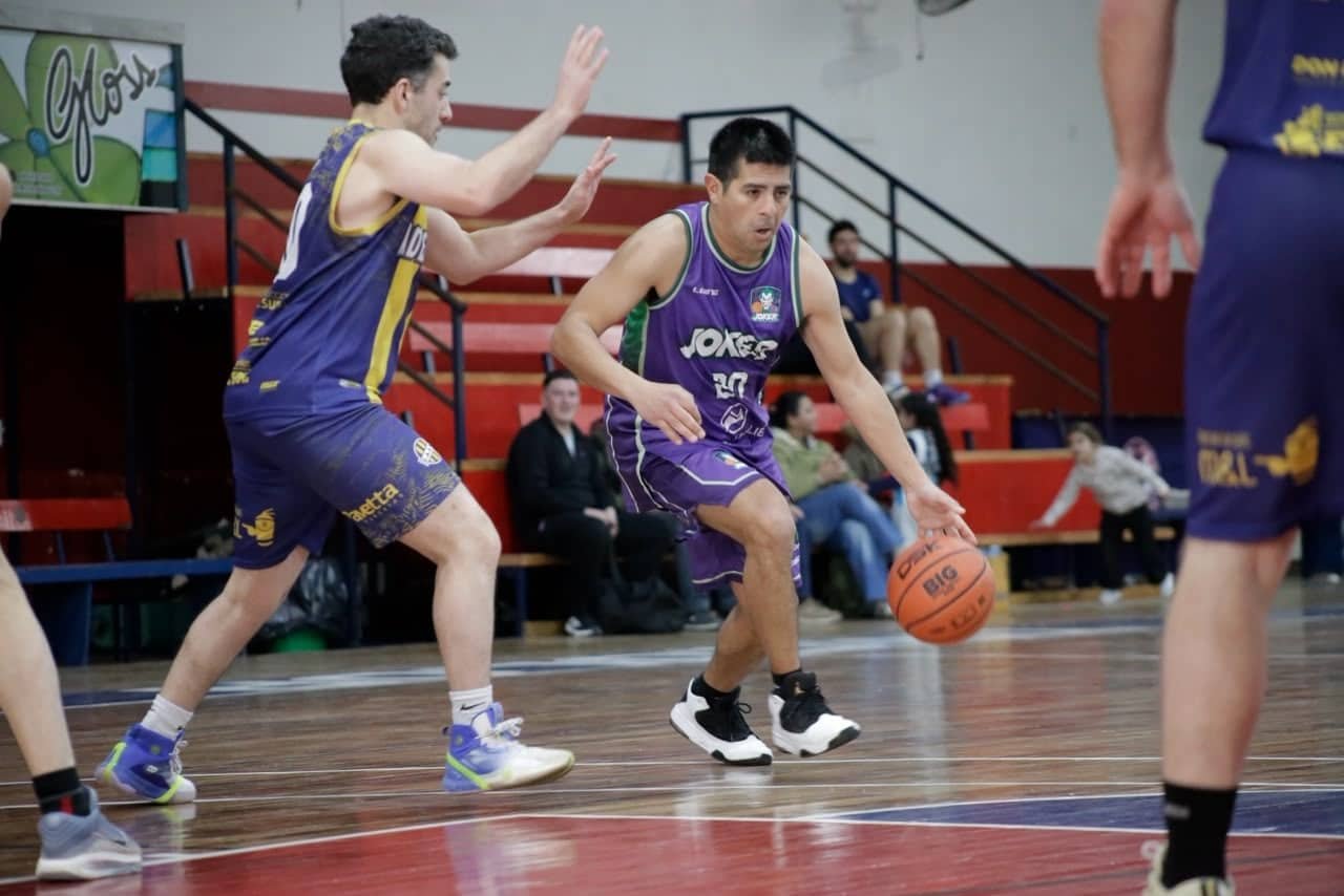 Tres líderes con puntaje perfecto en la Zona B